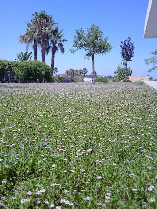 Holiday home Family House With Nice Garden 10Min From Sanlucar Sanlucar de Barrameda